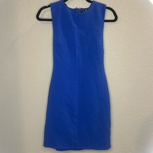 Lulus sleeveless tie in back dress sz Small. Royal blue in color.